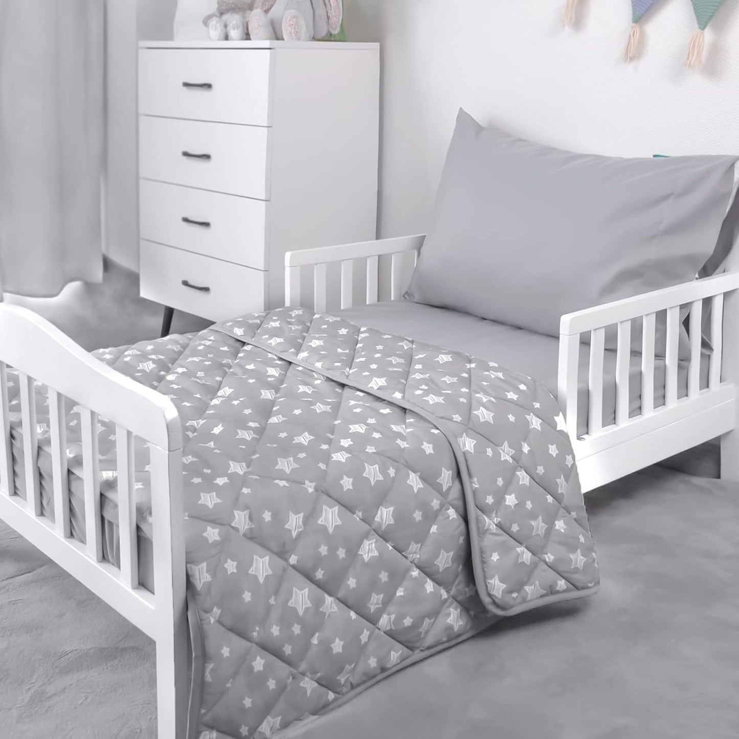 Baby Blanket, Toddler Comforter Quilted with Grey Star Print, Microfiber, 39''x47''
