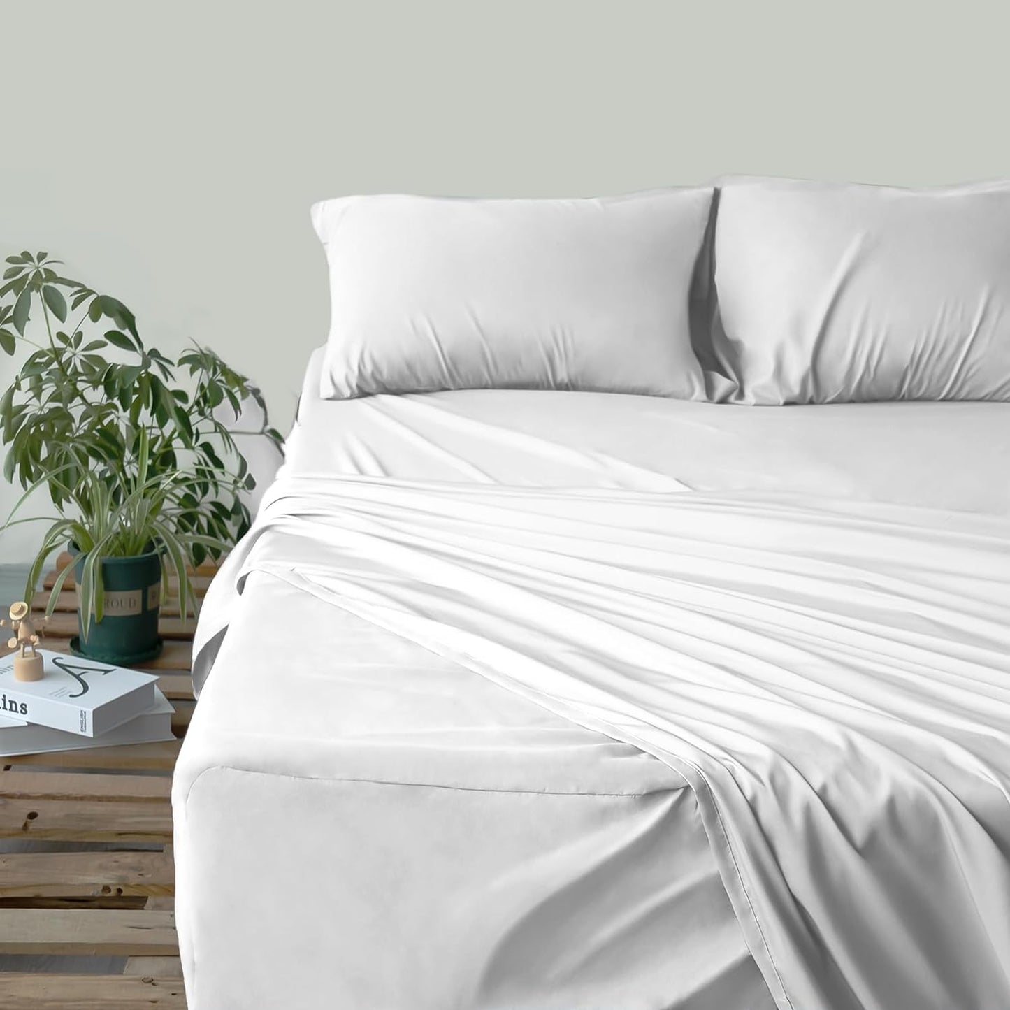 Sheet Set Deep Pocket - 4 Piece Extra Soft Bed Sheets - Side Storage Pocket Fitted Sheet & Pillowcase & Flat Sheet, White